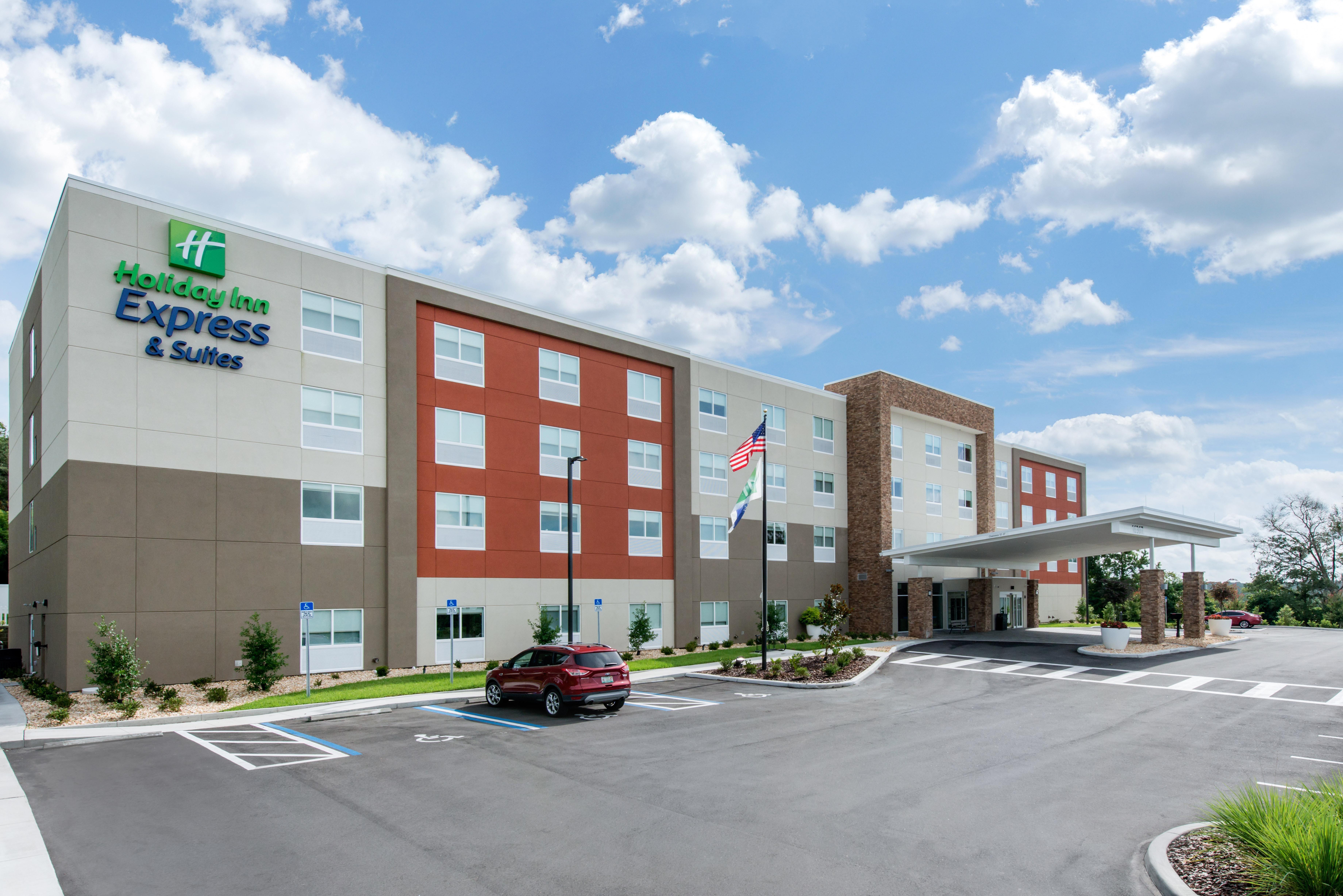 Holiday Inn Express & Suites - Ruskin By Ihg Exterior foto